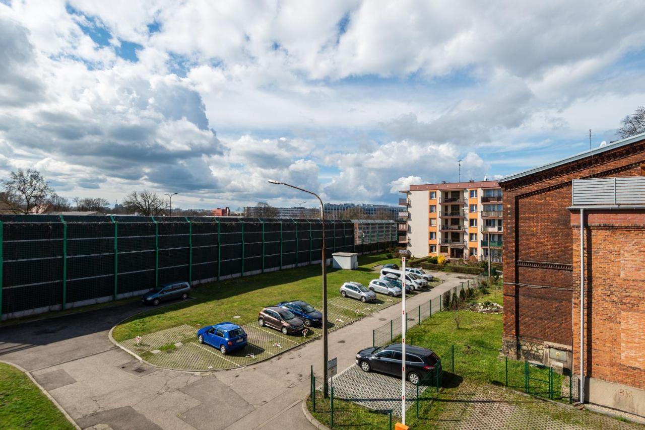 גליביצ'ה Kairos Apartments - Friends - Darmowy Parking, Blisko Centrum מראה חיצוני תמונה